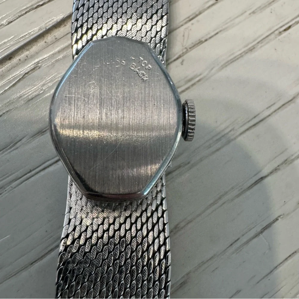 Silver Vintage peek a boo 17 jewels West watch